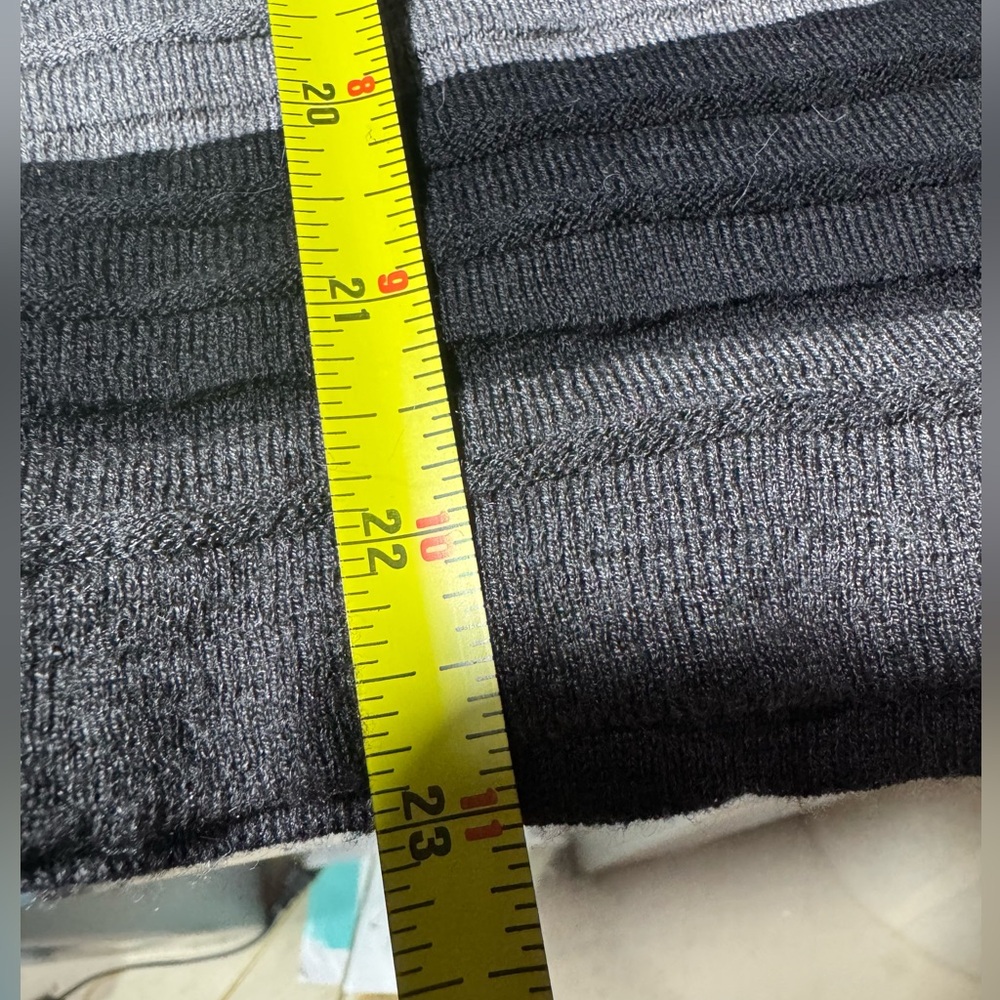 New Nic & Zoe Sweater - Picture 4 of 7